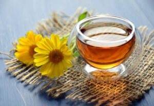 お茶の香りはストレス解消に効果的! お茶＝リラックス効果の正体は〇〇？