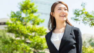 20代女性のための資産運用ガイド!お金増やす秘訣とリスク回避のコツ