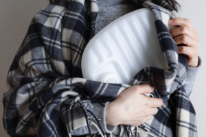 【一人暮らしの寒さ対策は節約に直結】寒い冬を暖かく乗り切るコツとは？