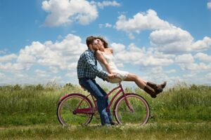 30代でモテる女性には理由がある！自分磨きで外見も内面も魅力的に