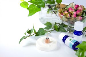 お香とアロマ結局どっちがいい?疲れを癒し快適睡眠を手に入れる方法